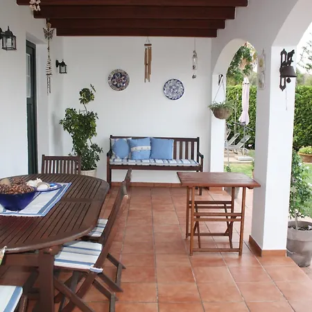 Confortable Individual Con Piscina Y Jardin Prázdninový dům