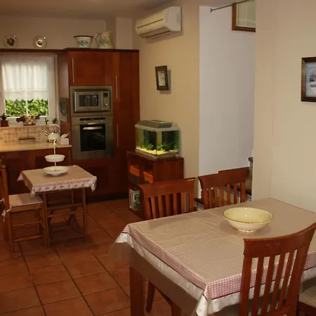 Confortable Individual Con Piscina Y Jardin Prázdninový dům