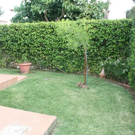 Confortable Individual Con Piscina Y Jardin Prázdninový dům
