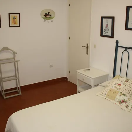 Confortable Individual Con Piscina Y Jardin *